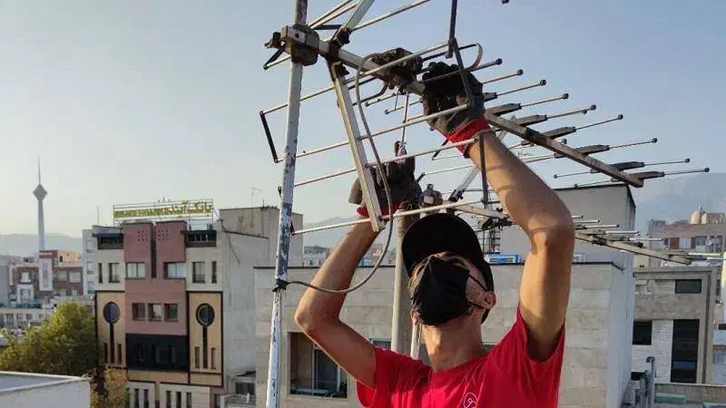 نصاب نصب انواع آنتن و تلوزیون|خدمات پیشه و مهارت|تنکابن, |دیوار