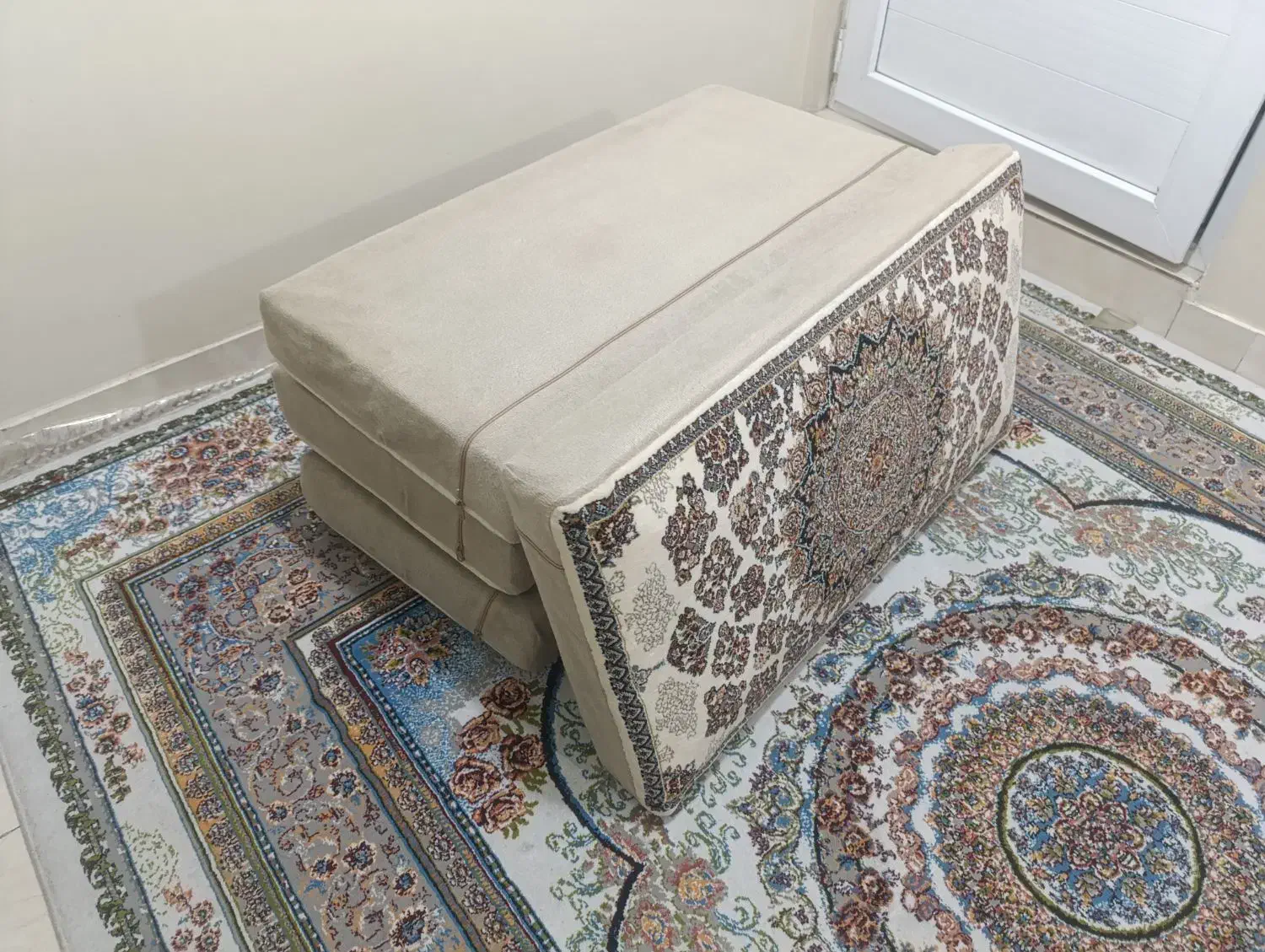 پشتی تراکم بالا|پشتی|ری, شهید بهشتی|دیوار