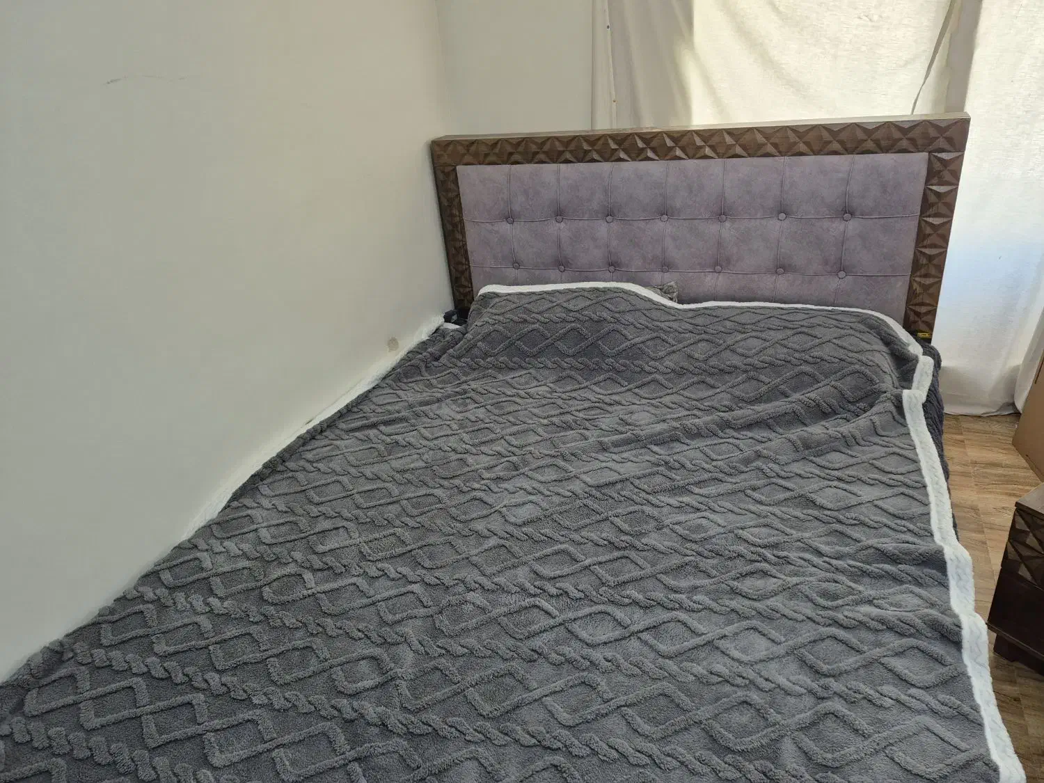 تخت و سرویس خواب|تخت و سرویس خواب|هشتگرد, شهرک پامچال|دیوار