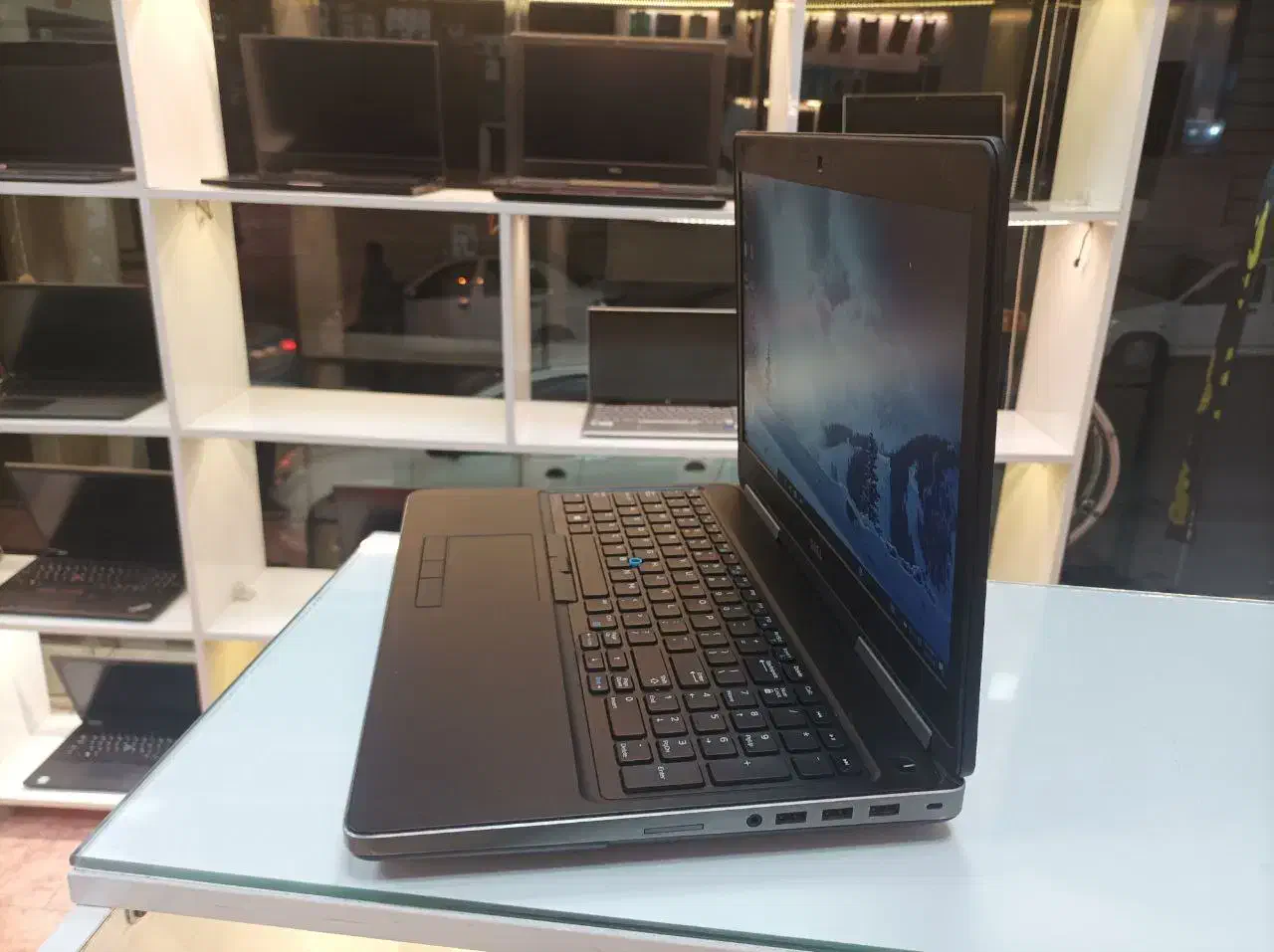 لپ تاپ Dell precision 7520         فروش اقساطی|رایانه همراه|سمنان, |دیوار