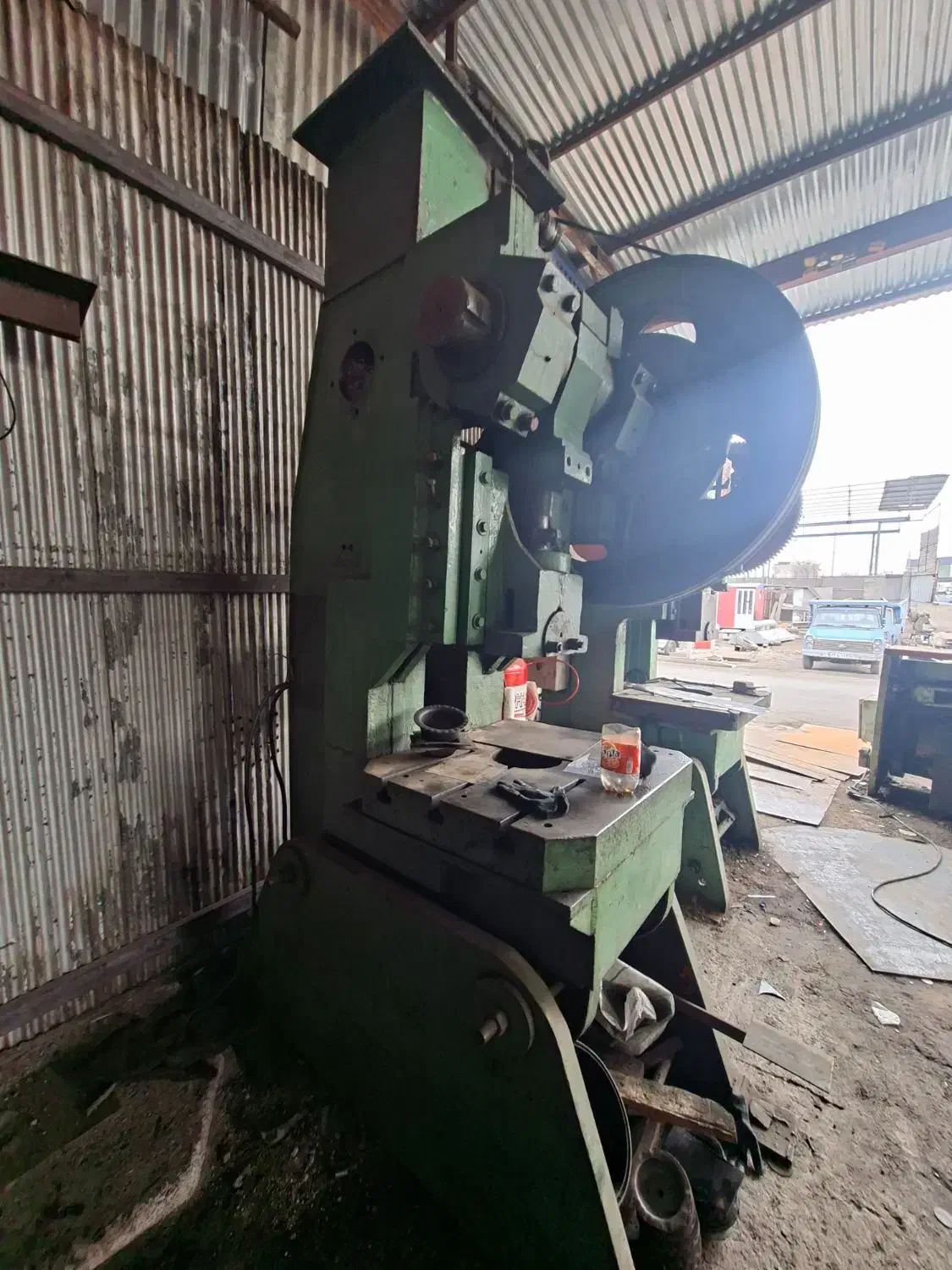 پرس ضربه ای|ماشینآلات صنعتی|ری, بازار آهن|دیوار