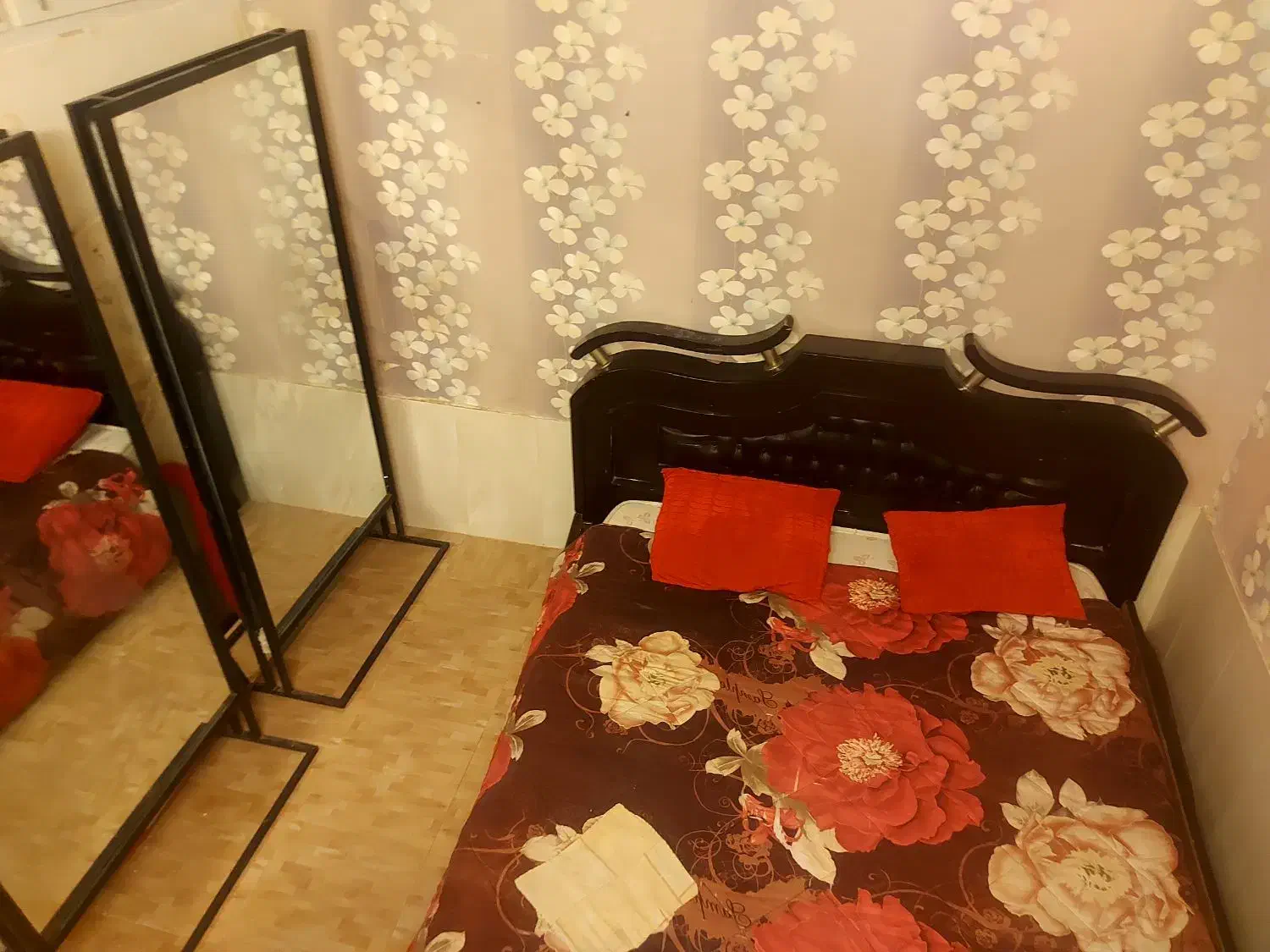 سوئیت اجاره ای ماهانه هفتگی روزانه|اجارهٔ کوتاه‌مدت آپارتمان و سوئیت|مشهد, هفت تیر (نه دره)|دیوار