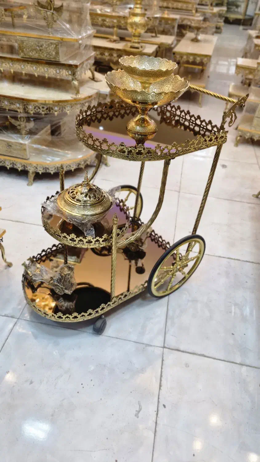 میز بار برنز برند تولیدی برنز سعید|صنایع دستی و سایر لوازم تزئینی|کرمانشاه, |دیوار