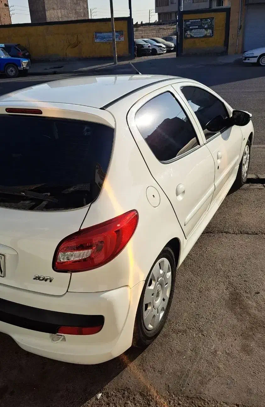 ۲۰۷ دنده فرمون برقی ۶۲هزار تا|خودرو سواری و وانت|فردیس, شهرک ارم|دیوار