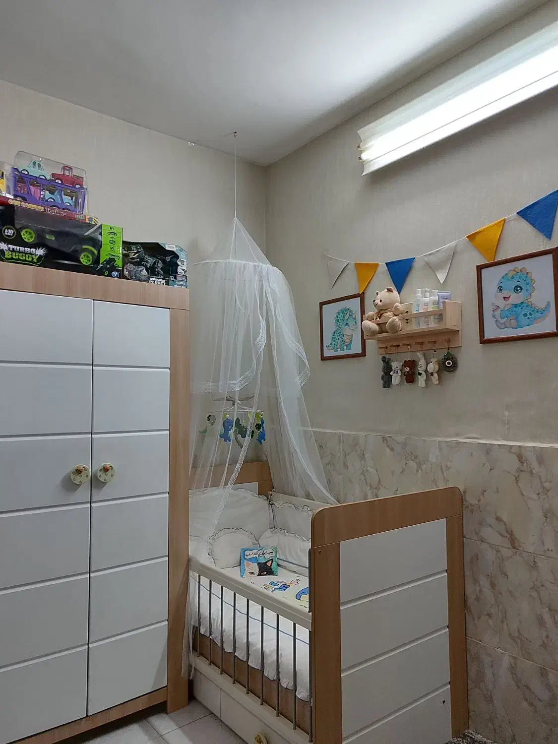 سرویس خواب و کمد نوزاد برای سیسمونی|تخت و سرویس خواب|ورامین, ورامین|دیوار