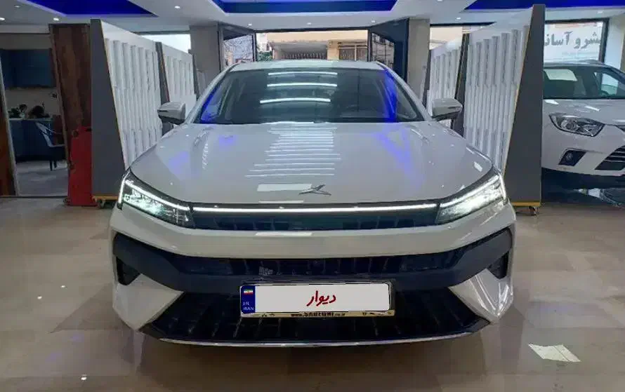 kmc j7 - 1403 سفید کم کار|خودرو سواری و وانت|قزوین, |دیوار