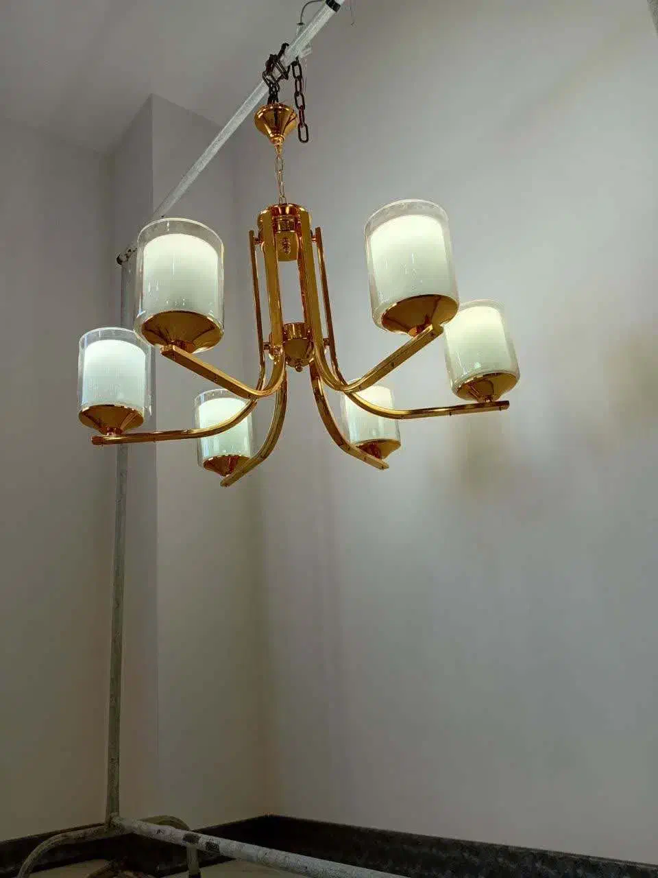 لوستر نو- هدیه روز مادر|لوستر و چراغ آویز|قم, میرزائیه|دیوار