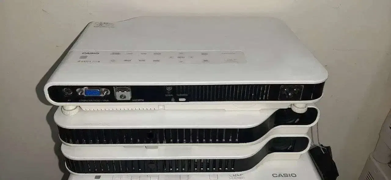 اجاره ویدیو پروژکتور کاسیو لیزری شبی 500|تلویزیون و پروژکتور|شیراز, زرهی|دیوار