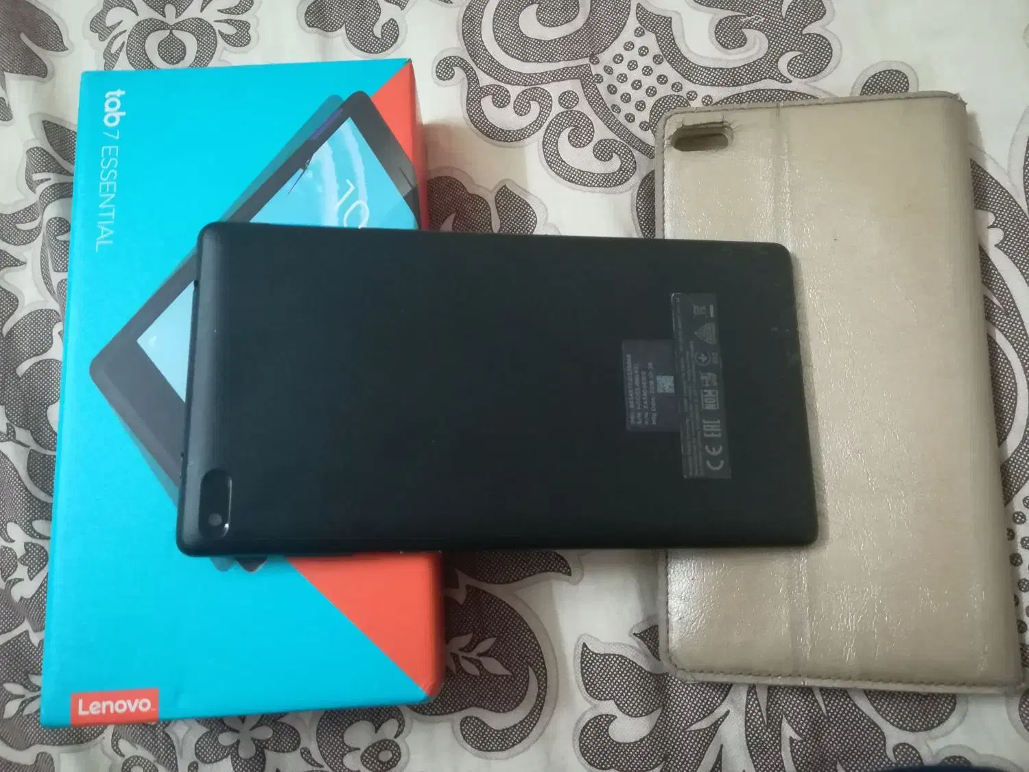 تبلت لنوو|تبلت|قم, هفت تیر|دیوار