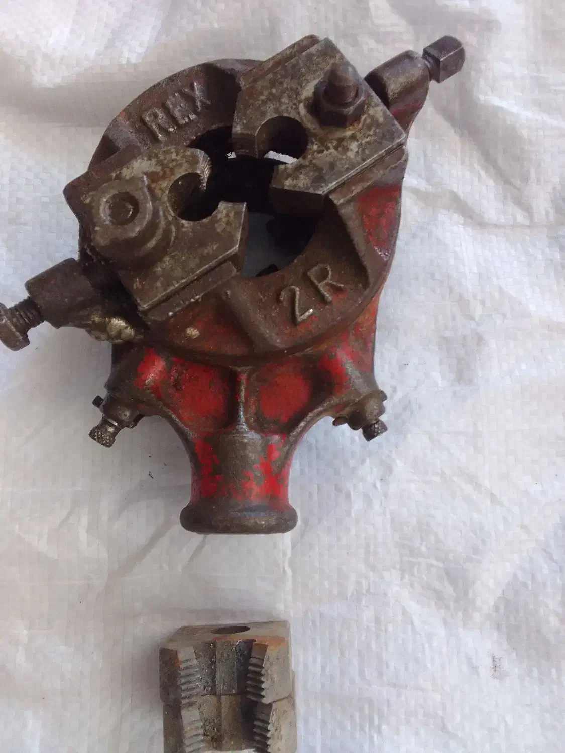 حدیده و لوله بر|ابزارآلات|مشهد, الهیه|دیوار