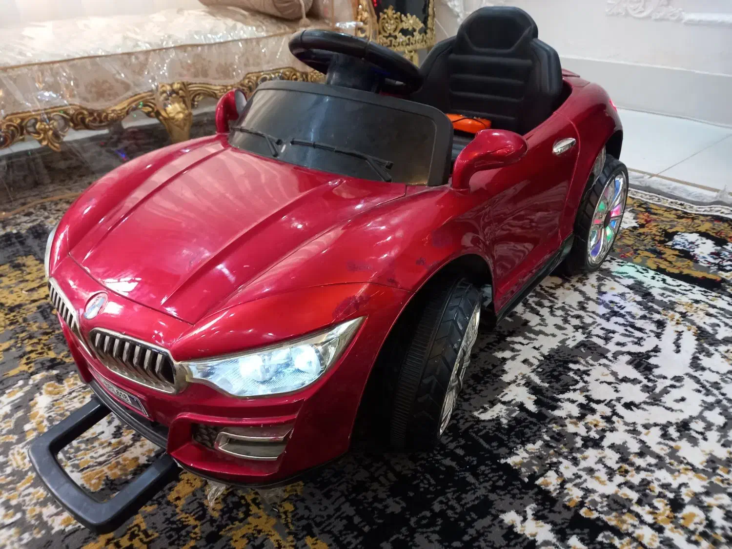 ماشین شارژی4موتوره درحدنو فول گهواره داربشرطBMW|اسباببازی|مشهد, اروند|دیوار