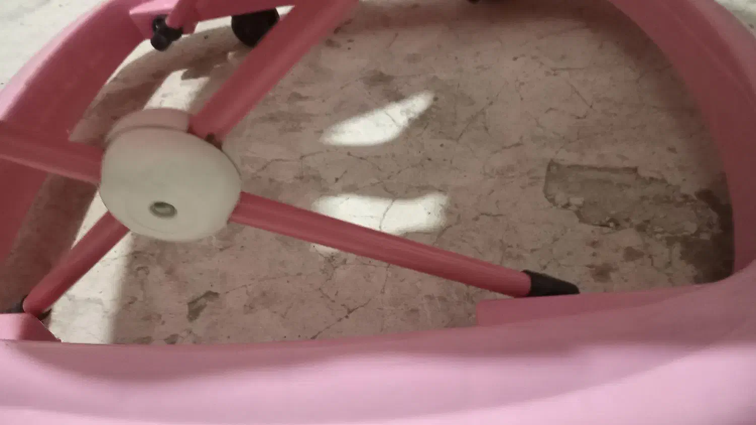 رورورک سالم|اسباب و اثاث بچه|سلماس, |دیوار