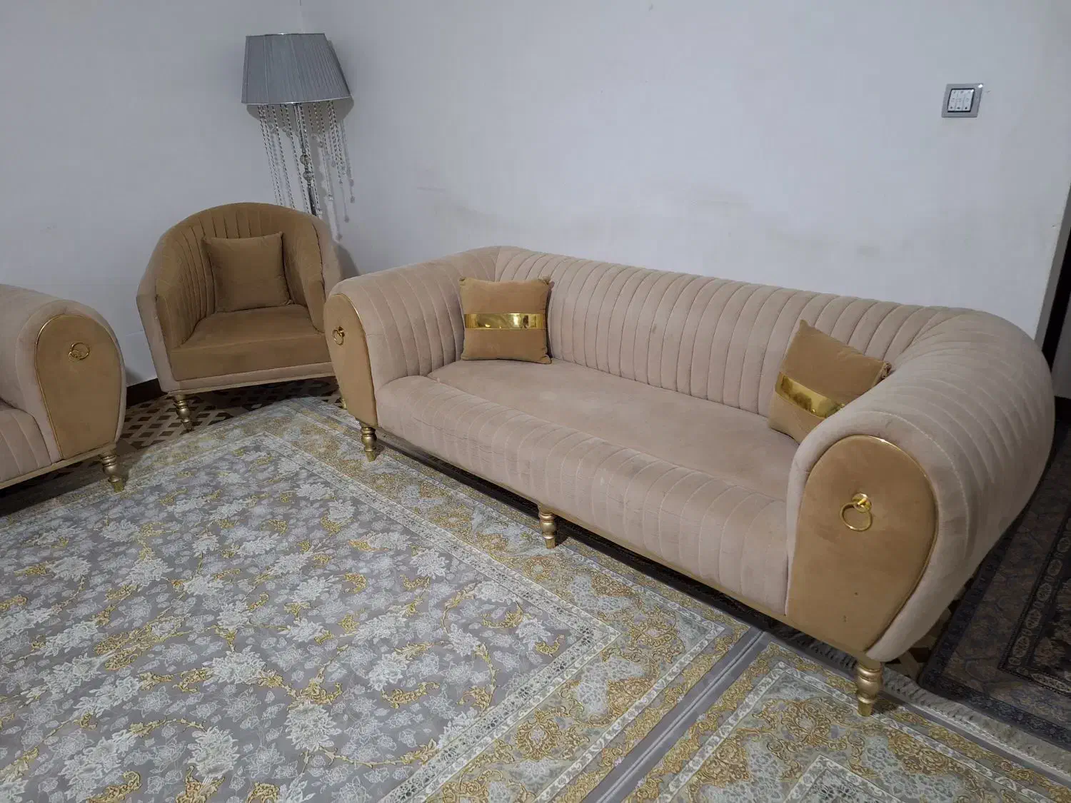 مبل طلایی|مبلمان خانگی و میز عسلی|نورآباد, |دیوار