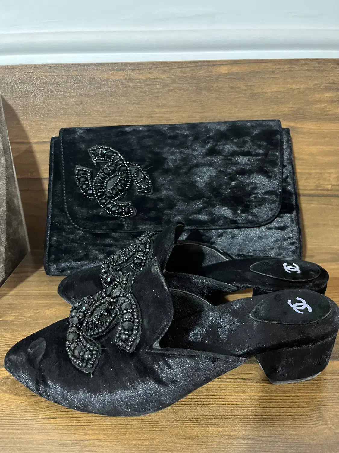 کفش و کیف|کیف، کفش، کمربند|یاسوج, |دیوار