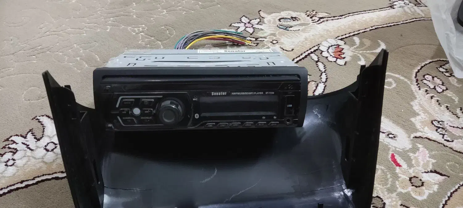 مانیتور  ماشین رم ۴ حافظه ۶۴  نو  و پر سرعت|قطعات یدکی و لوازم جانبی|لنجان, |دیوار