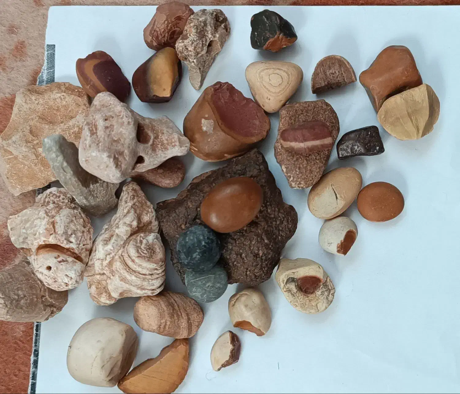 سنگهای کمیاب|جواهرات|شیراز, گویم|دیوار