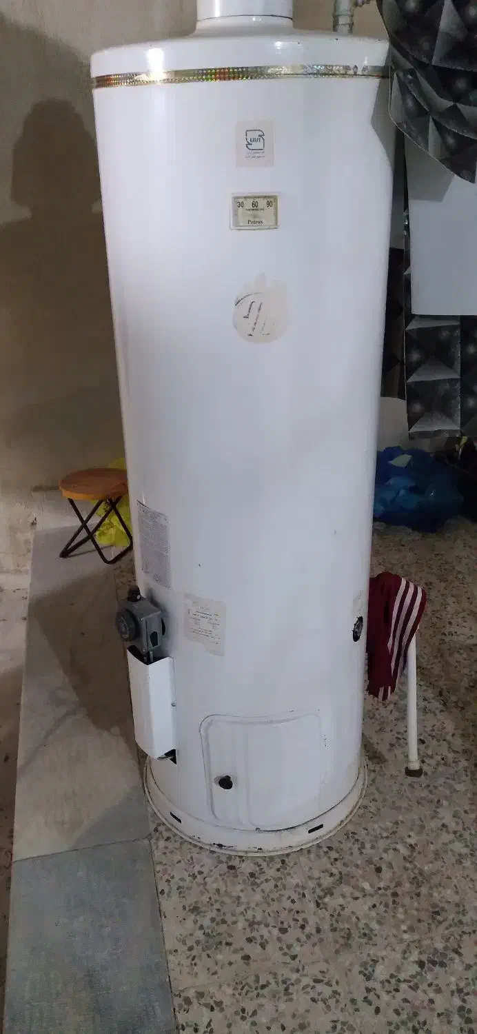 آب گرم کن مخزنی|آبگرمکن، پکیج، شوفاژ|سمیرم, |دیوار