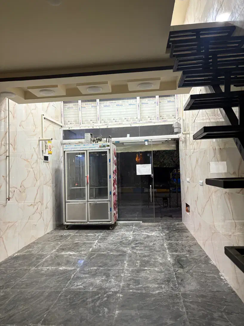 اجاره مغازه ۵۰ متری در چهارراه اصلی رحیمآباد|اجارهٔ مغازه و غرفه|رحیمآباد, |دیوار