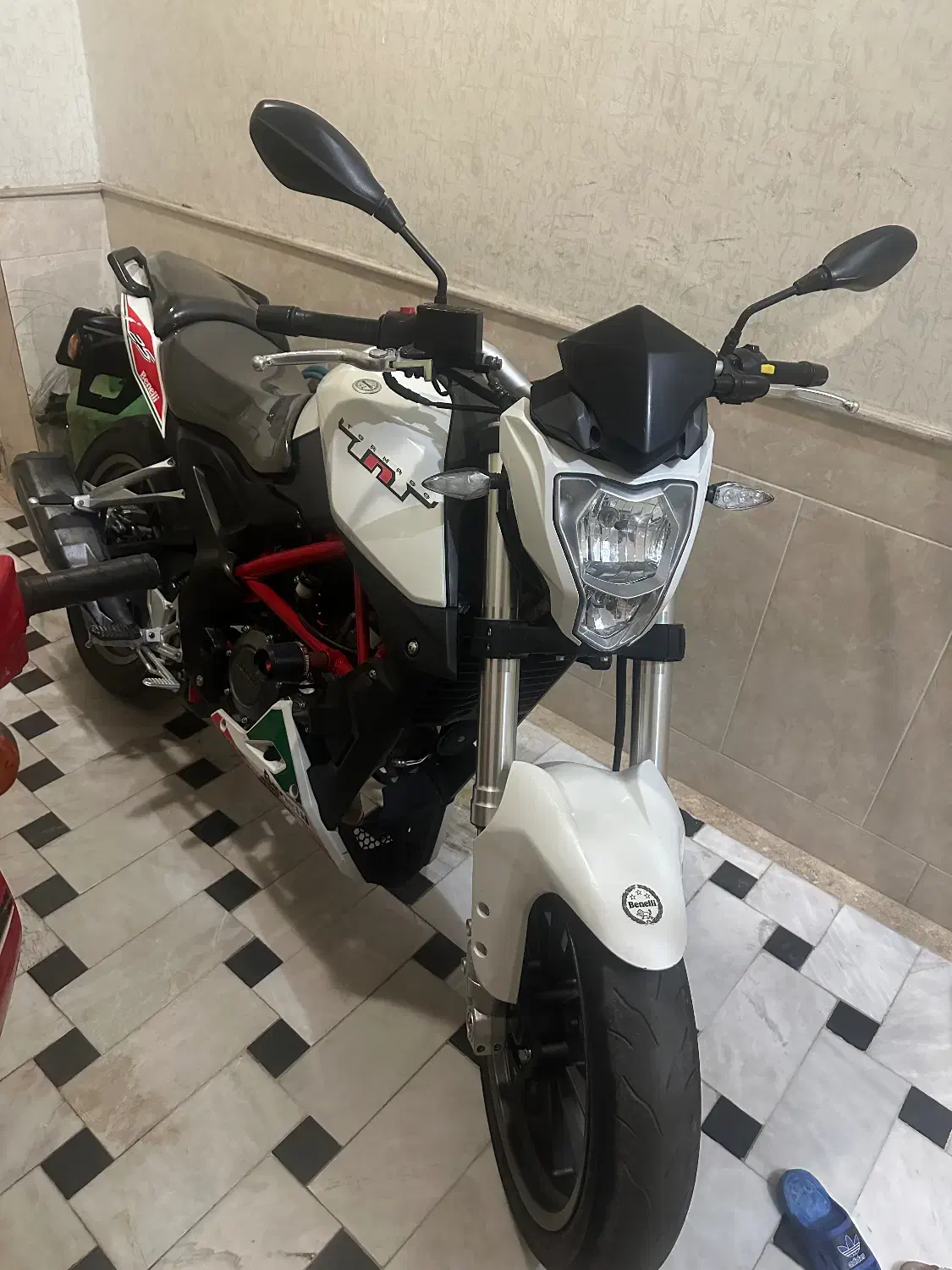 موتور بنلی ۲۵۰ کارکرد ۱۷ عدد. پالس. ان اسns.آپاچی.|موتورسیکلت|کاشان, ولیعصر|دیوار