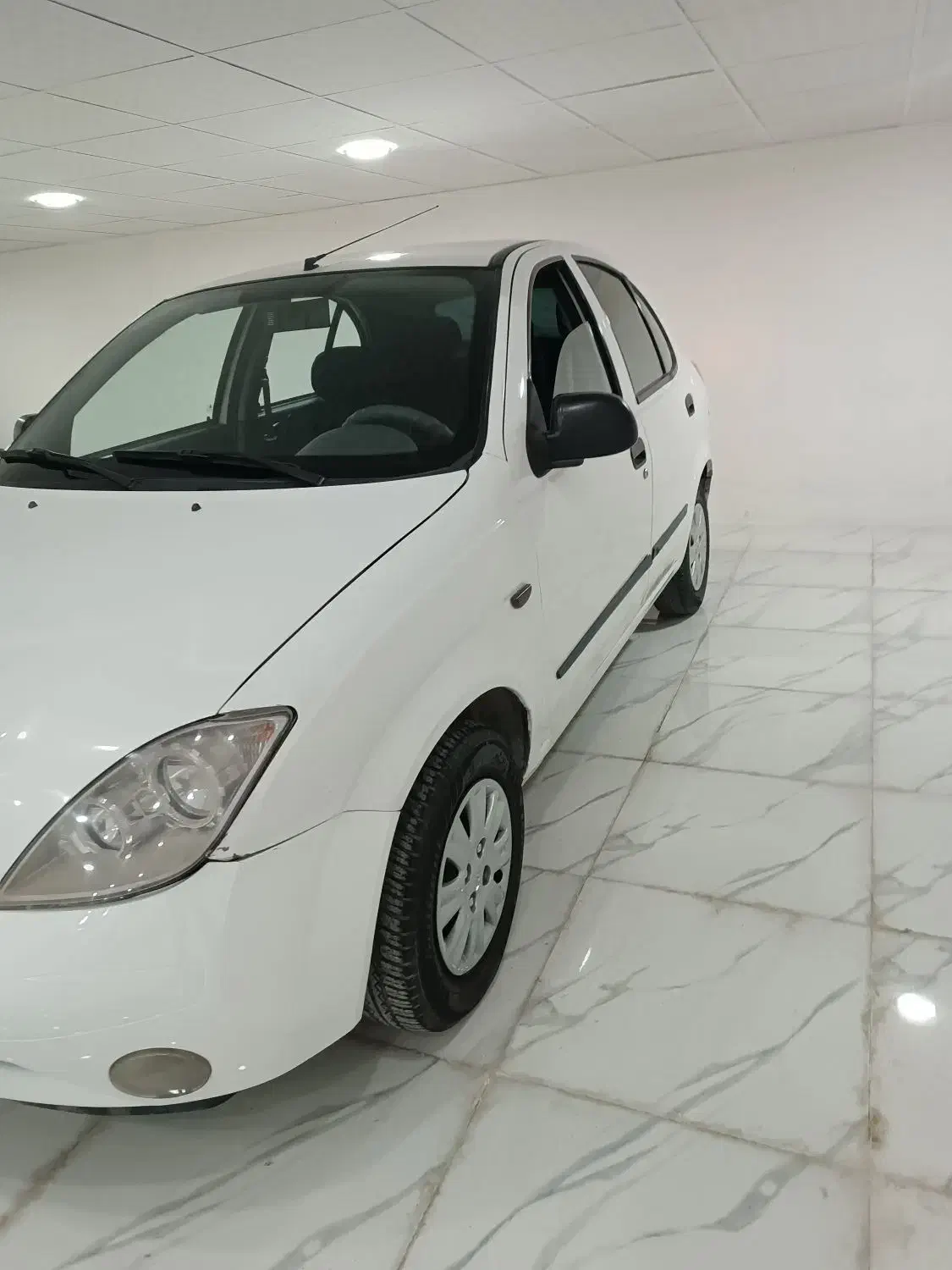 تیبا دو مدل ۹۷|خودرو سواری و وانت|خرم‌آباد, |دیوار