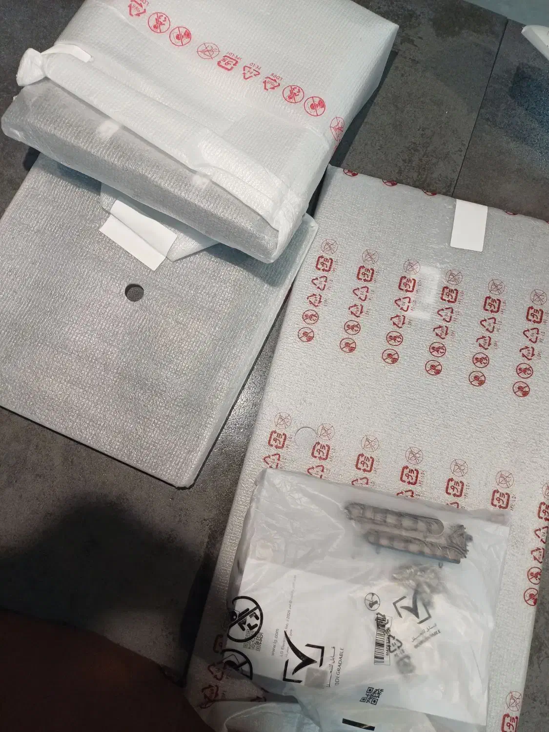 پایه اهنی تلوزیون|تلویزیون و پروژکتور|لاهیجان, کاروانسرابر|دیوار