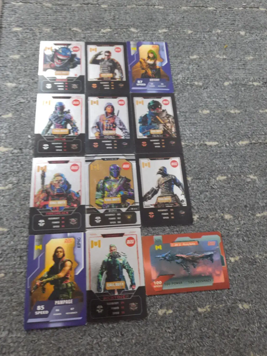 کیمدی کالاف|اسباب‌‌بازی|قم, بنیاد|دیوار