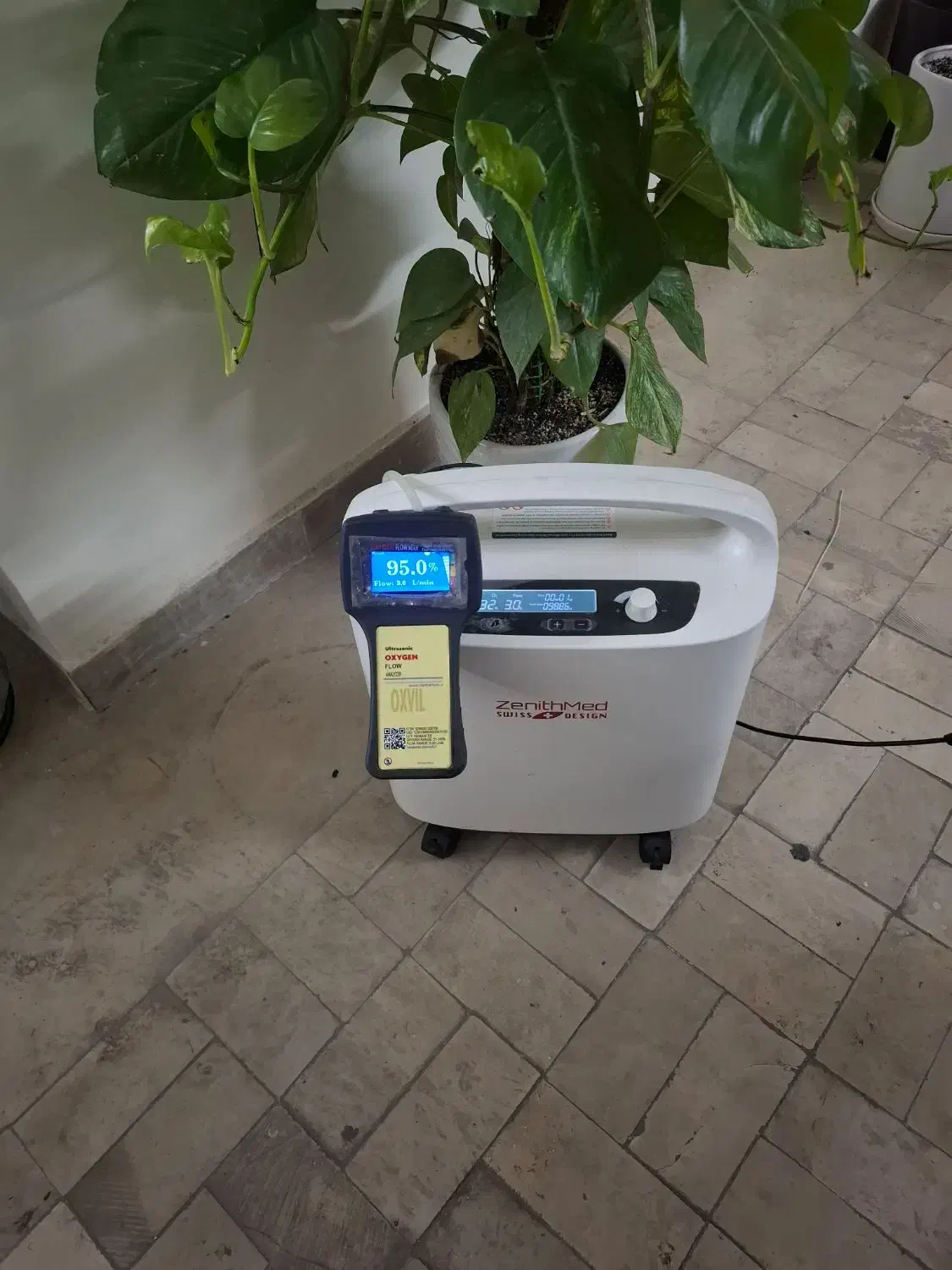 ((اجاره)) دستگاه اکسیژن ساز برند زنیت مد سویسی|آرایشی، بهداشتی، درمانی|کرج, ساسانی (قلمستان)|دیوار