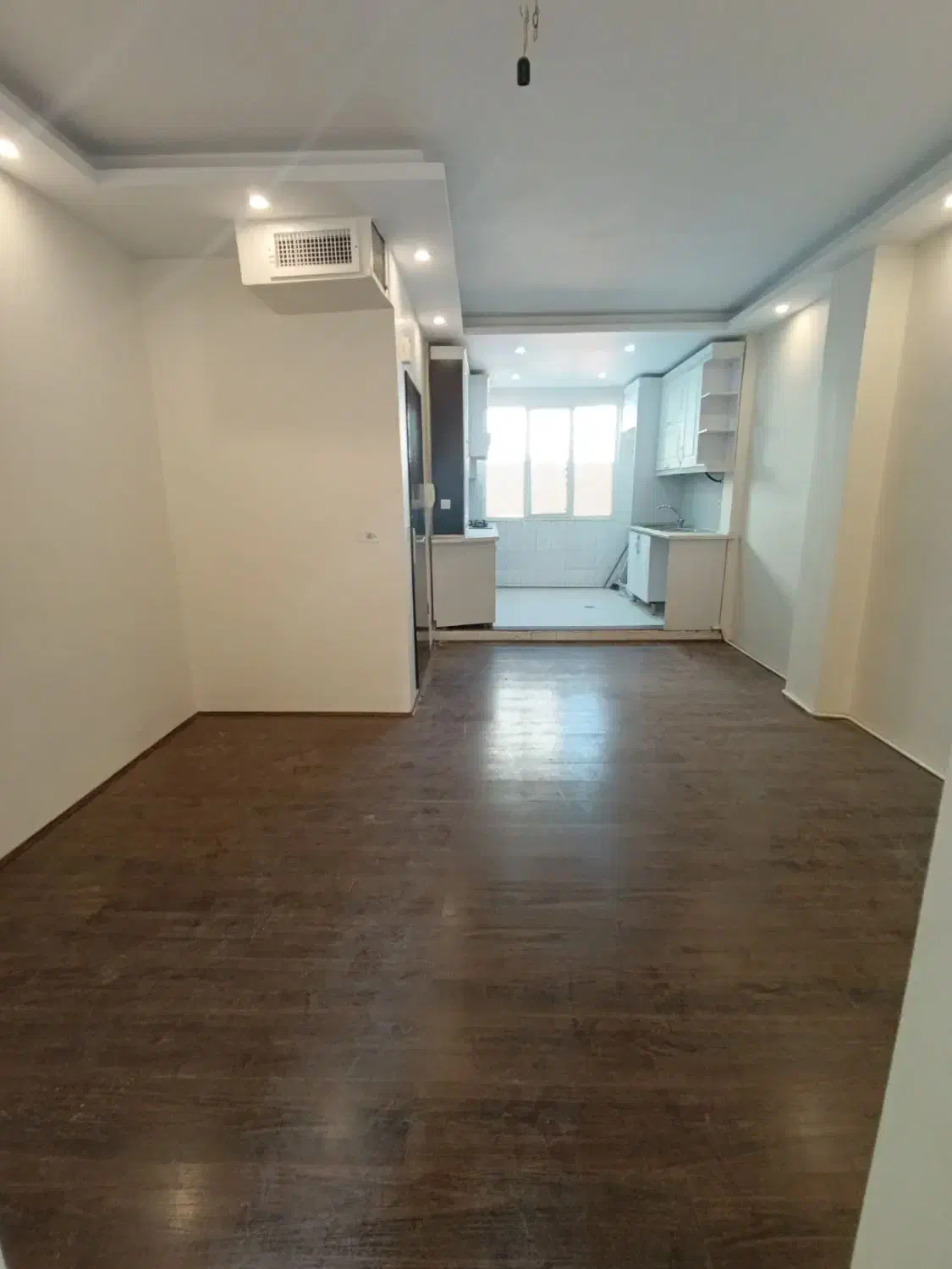 50 متر بازسازی شده رهن کامل خ حسینی (سلیمانی)