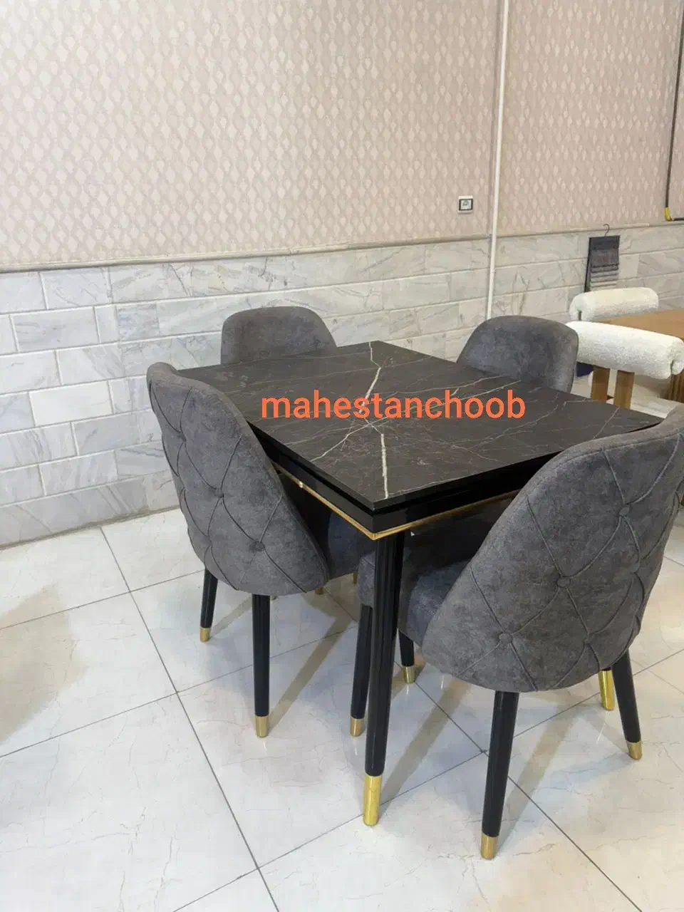 مدل ناخنی|میز و صندلی غذاخوری|قم, شاه ابراهیم|دیوار