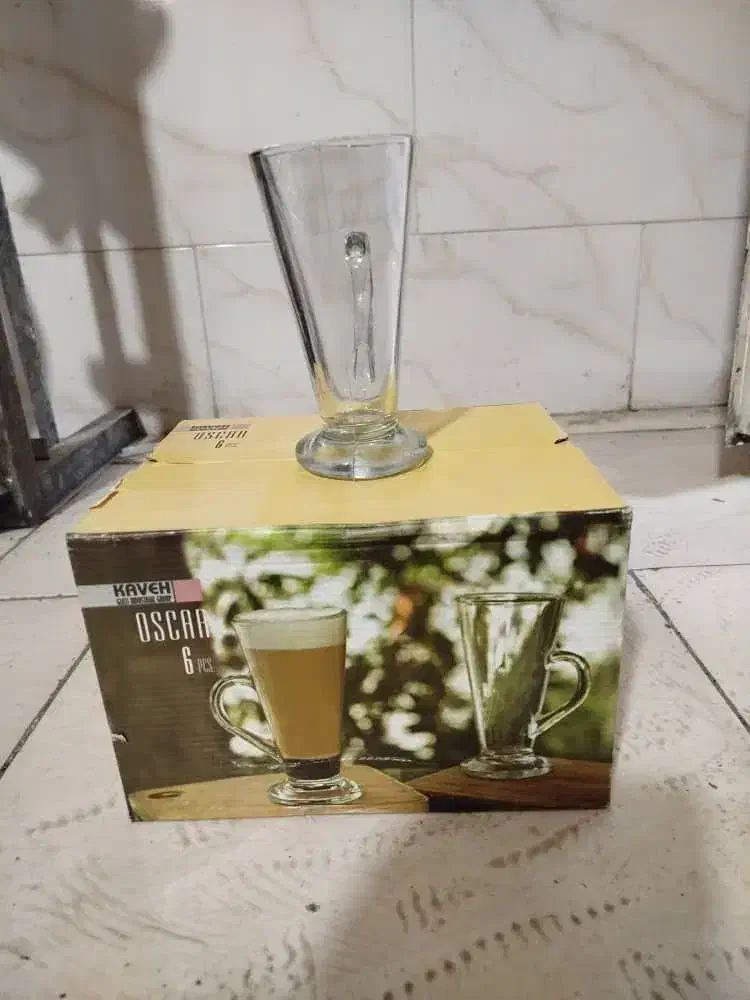 لیوان|ظروف سرو و پذیرایی|قم, جاده معدن|دیوار