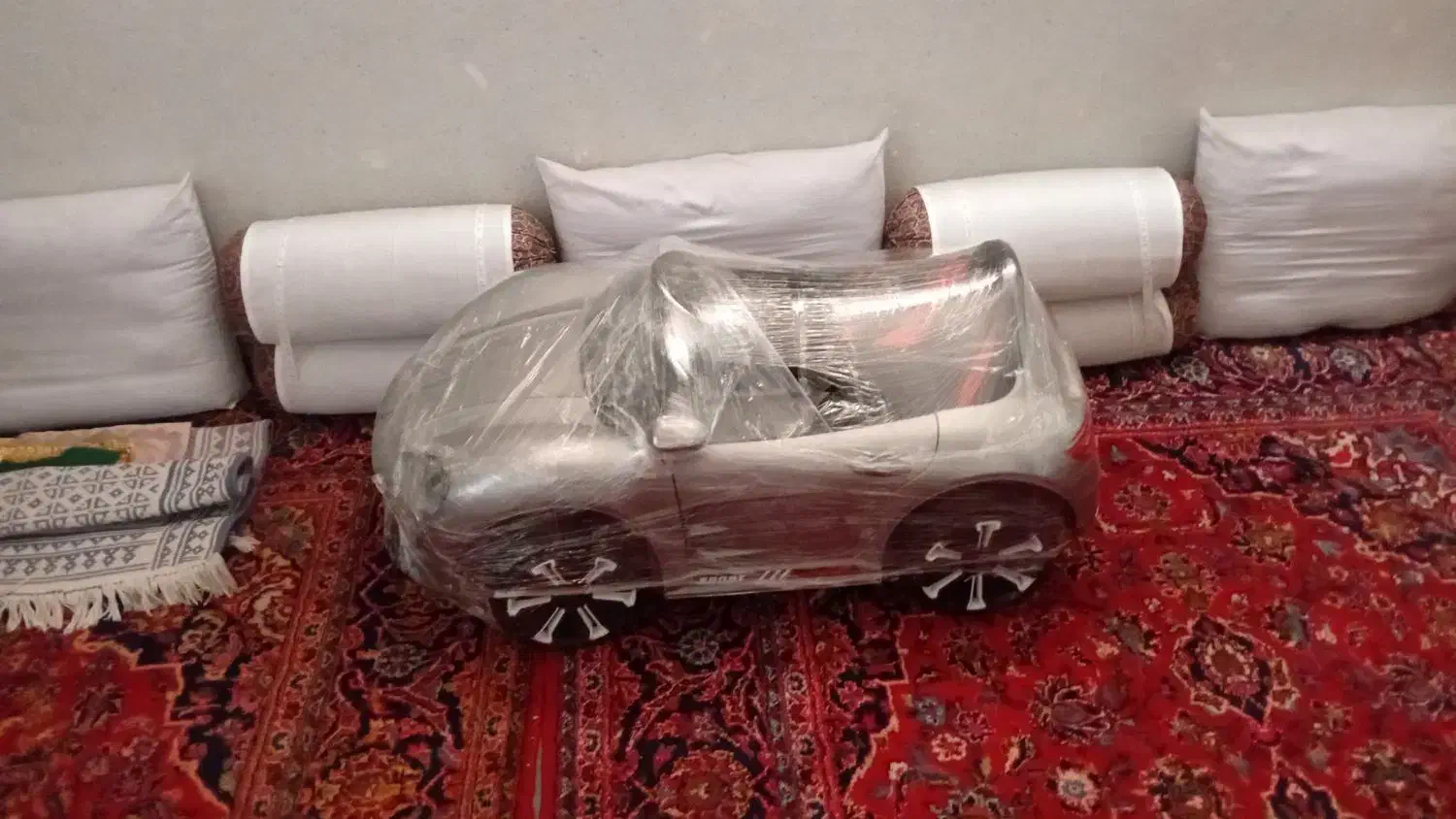 ماشین شارژی درحدنو|اسباب‌بازی بچه|یزد, |دیوار