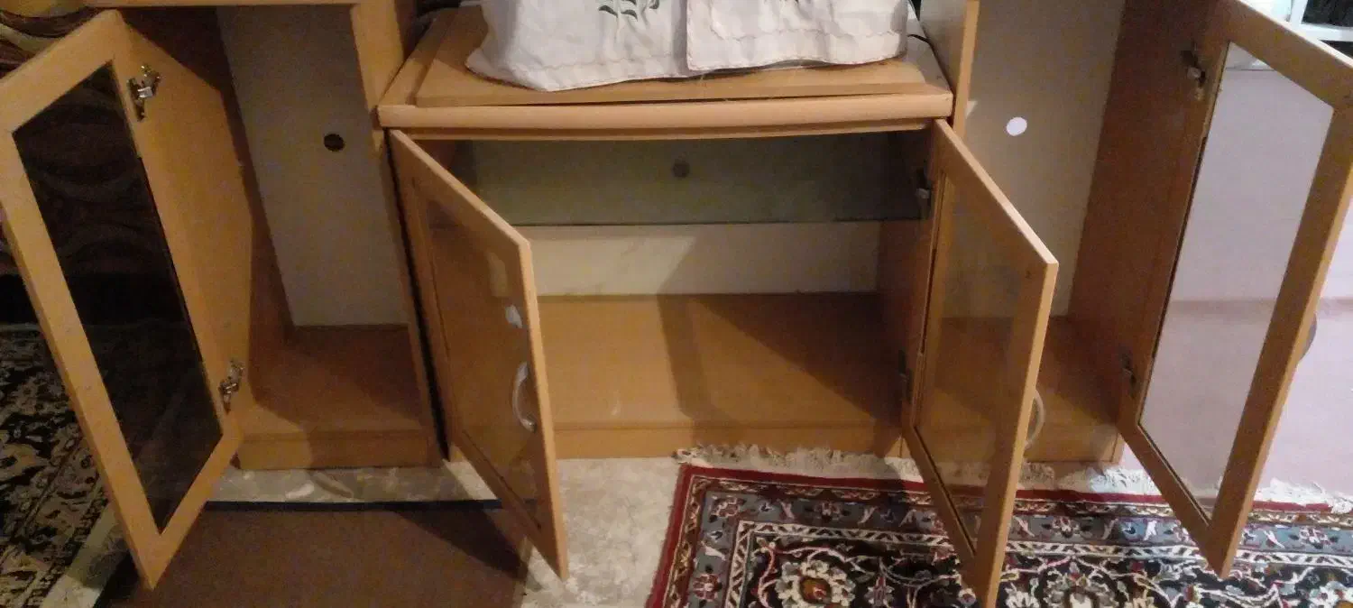 به علت جا بجا یی|میز تلویزیون|مسجد سلیمان, |دیوار