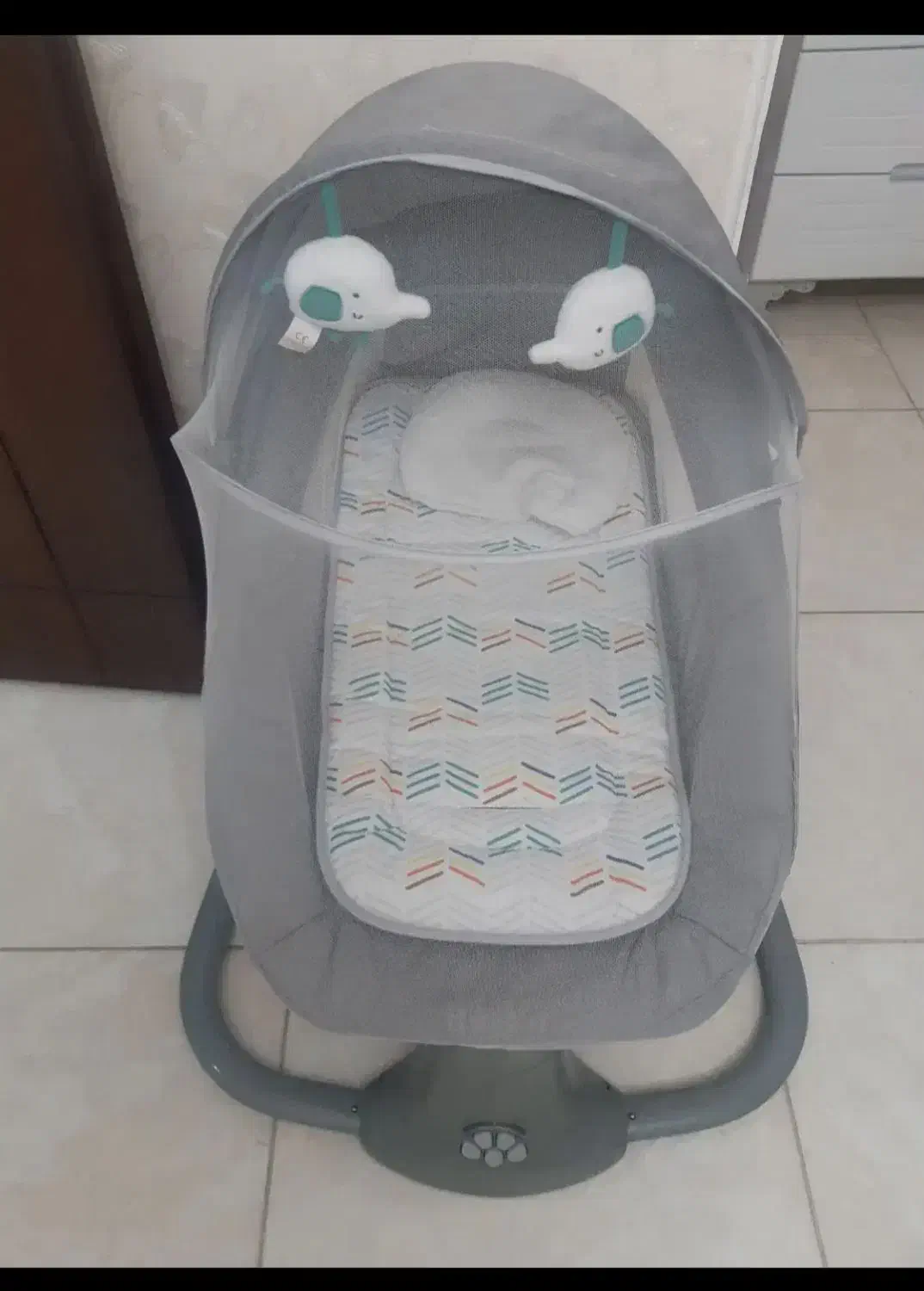 گهواره برقی|تخت و سرویس خواب|بم, |دیوار