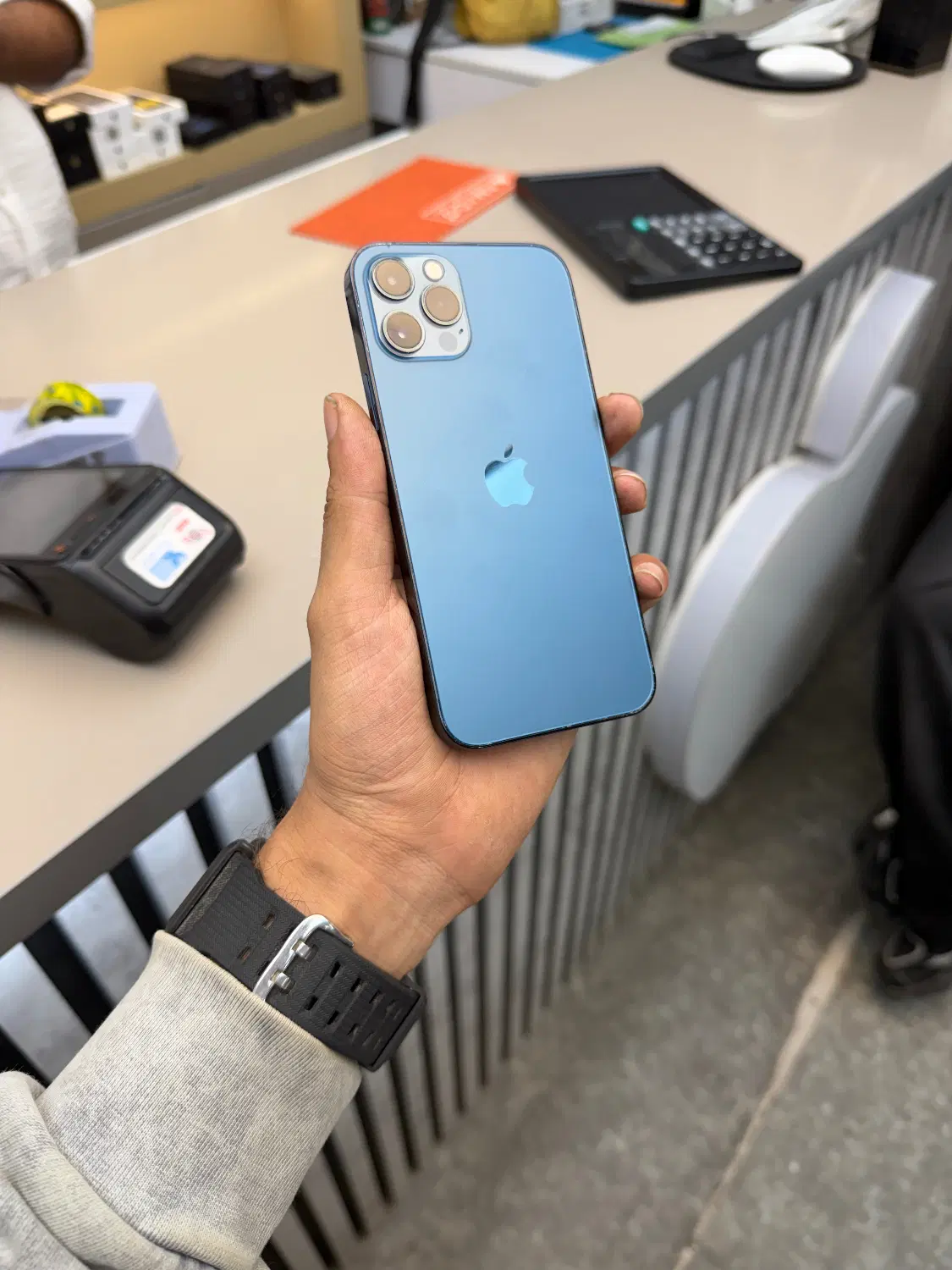 iPhone 12 pro Zaa 256|موبایل|قم, زنبیل آباد|دیوار