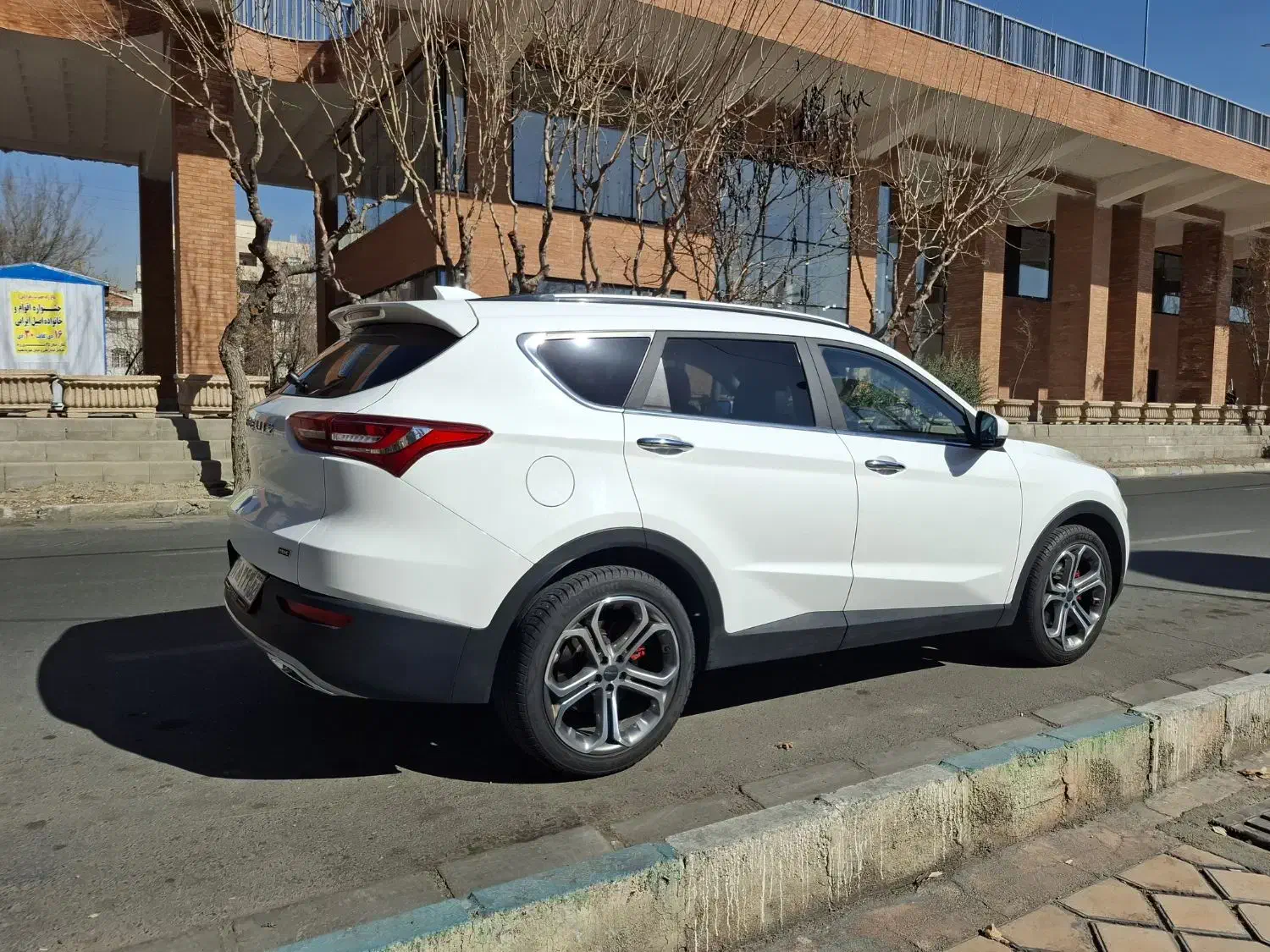 فیدلیتی ۴۰۲|خودرو سواری و وانت|تهران, سازمان آب|دیوار