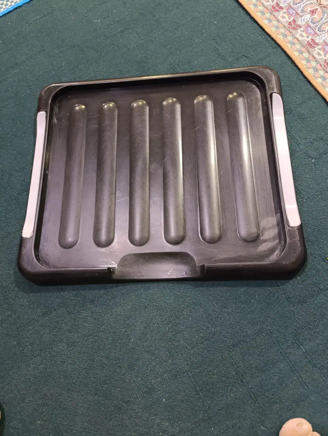 آبچکان با سینی در حد نو|آبچکان و نظمدهنده ظروف|قم, چهل درخت|دیوار