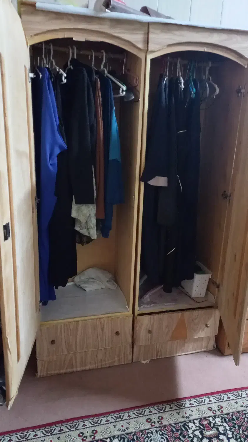 ۲ عدد کمد قدیمی ۱میلیون|جاکفشی، کمد، دراور|بندر انزلی, آذربایجان|دیوار