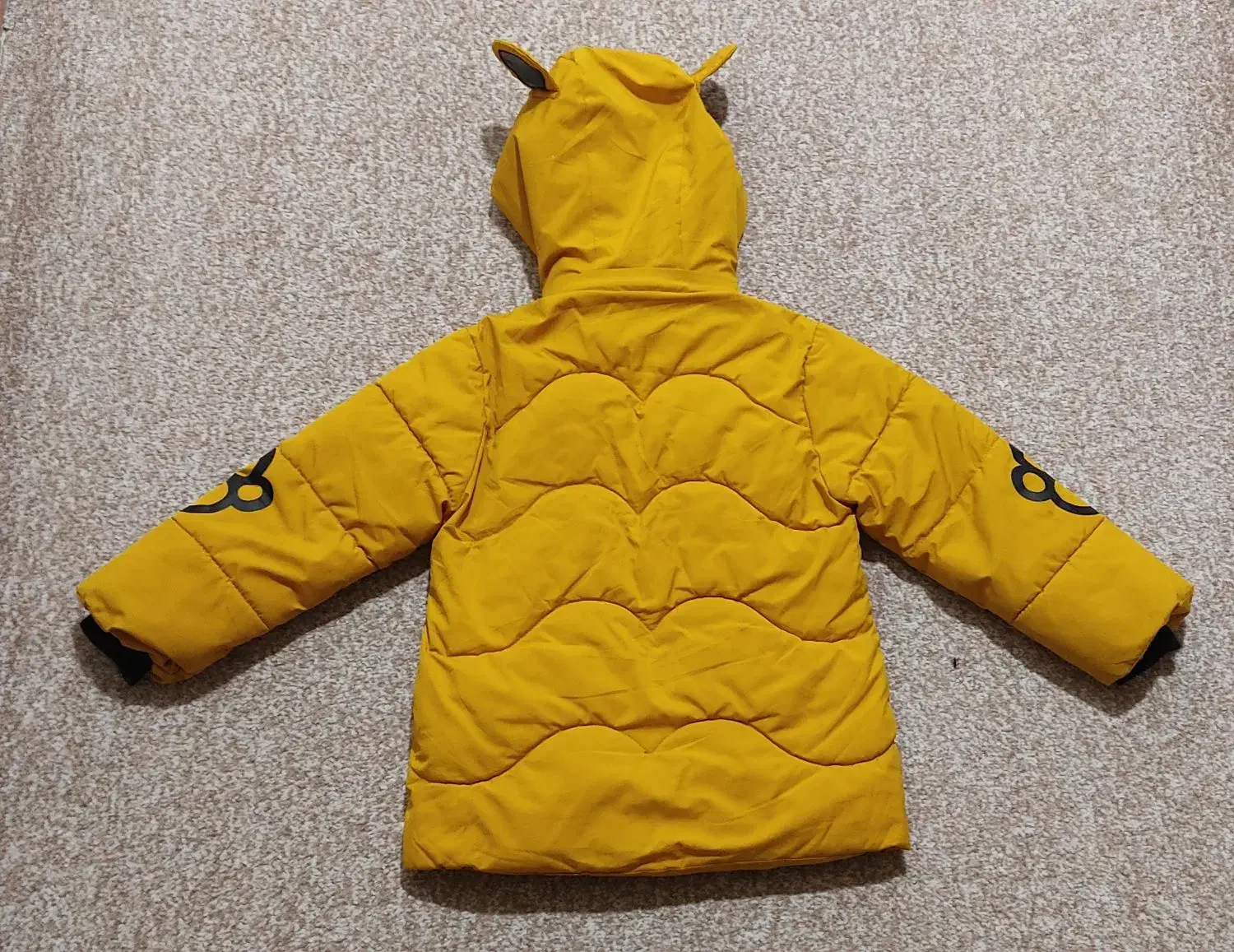 کاپشن بچگانه تمیز و زیبا|کفش و لباس بچه|دهلران, |دیوار