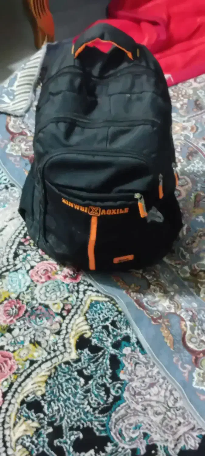 کوله پشتی گمشده|اشیا|اهواز, شهرک رزمندگان|دیوار