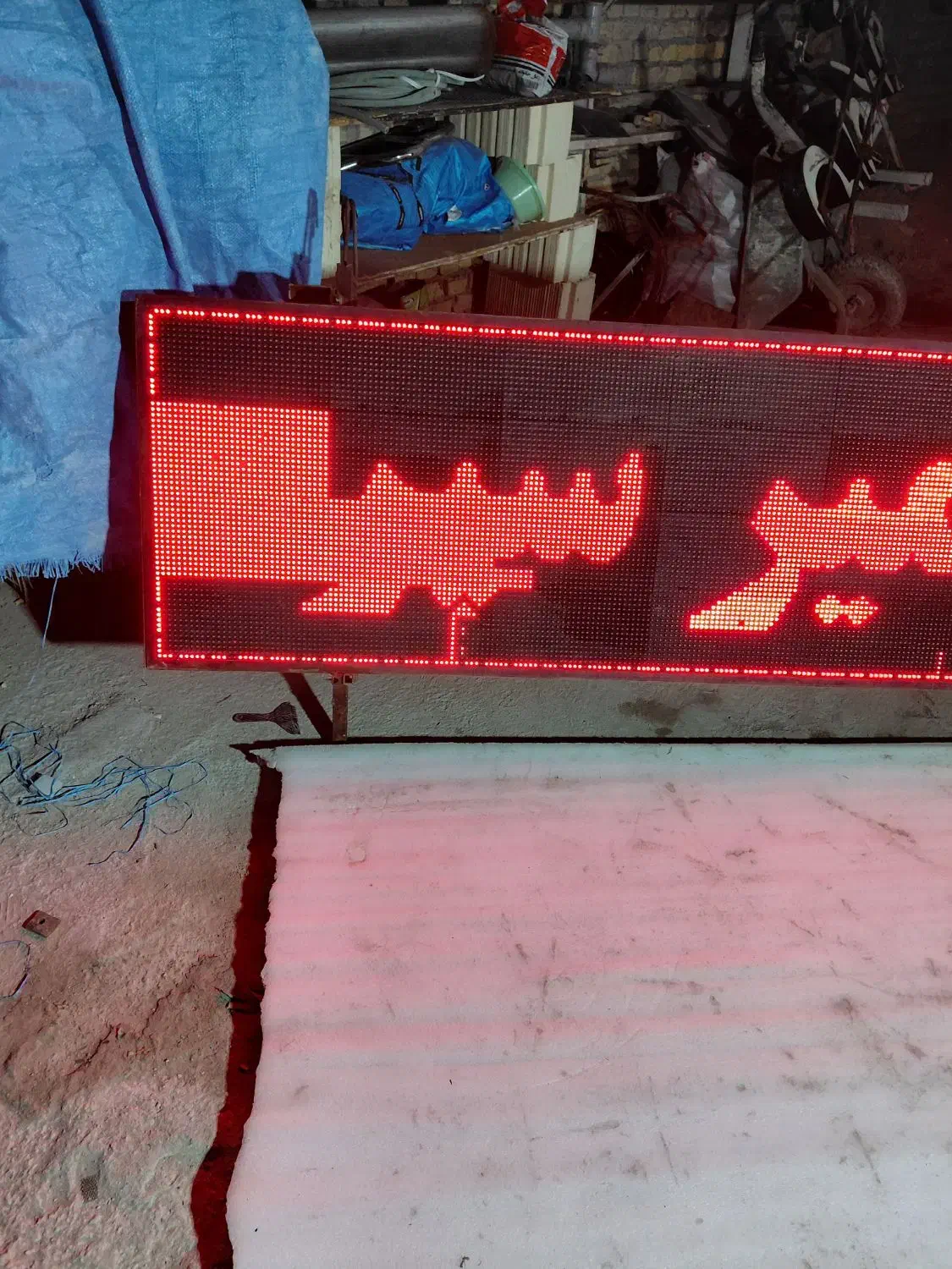 متخصص تابلو روان و چلنیوم|خدمات پیشه و مهارت|یزد, |دیوار