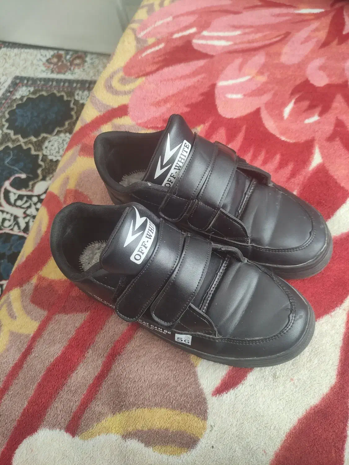 سلام کفش چسبی نونوسایز 39*40|کیف، کفش، کمربند|محمدیه-قزوین, |دیوار