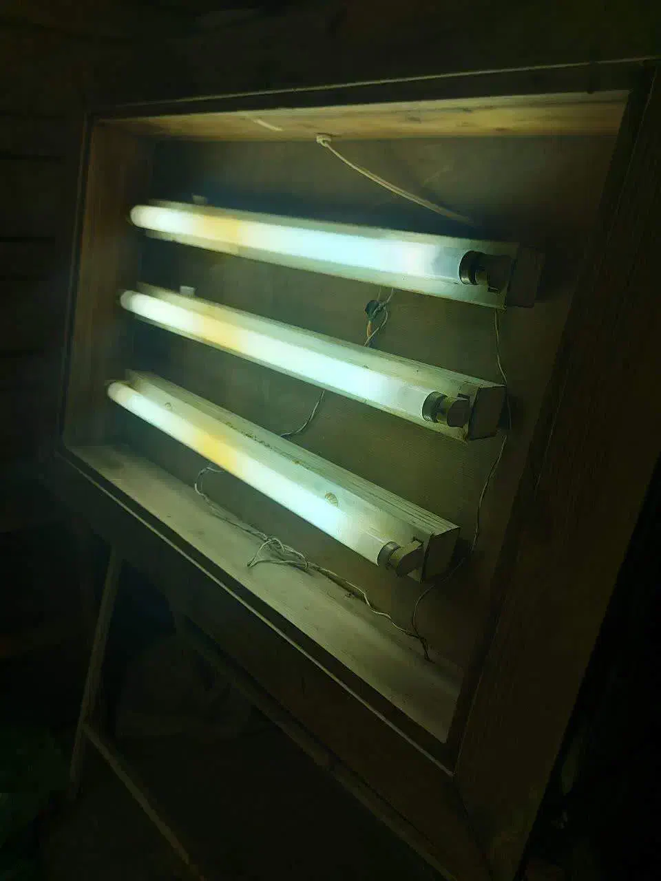 میز نور|میز تحریر و کامپیوتر|شیراز, شهرک جماران|دیوار