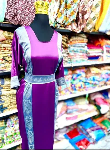 پیراهن افسانه ای|لباس|بند زرک, |دیوار