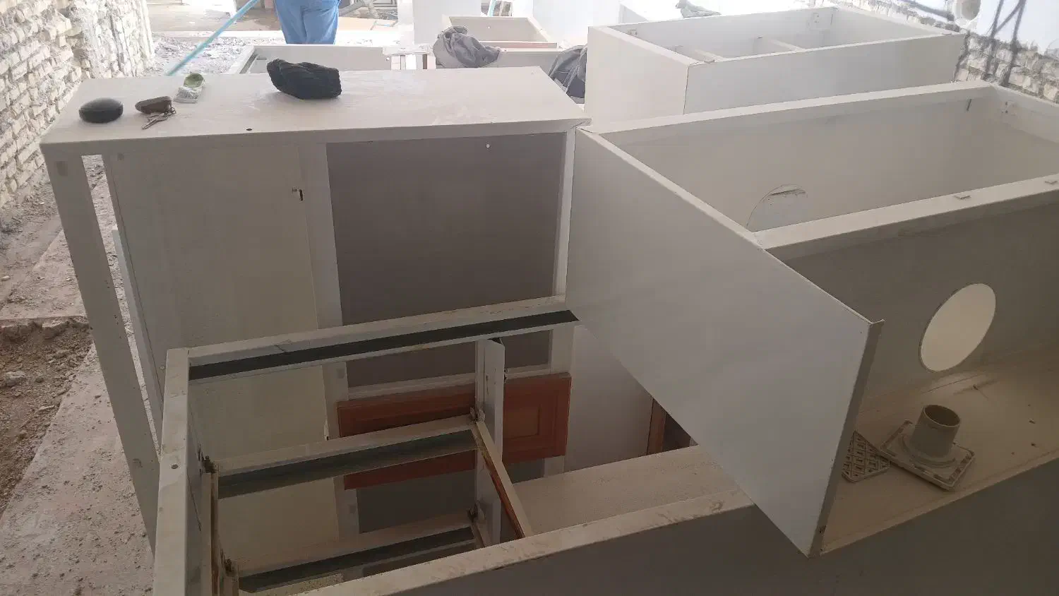 کابینت فلزی و آبگرمکن دیواری و سینک و هود|مصالح و تجهیزات ساختمان|آباده, |دیوار