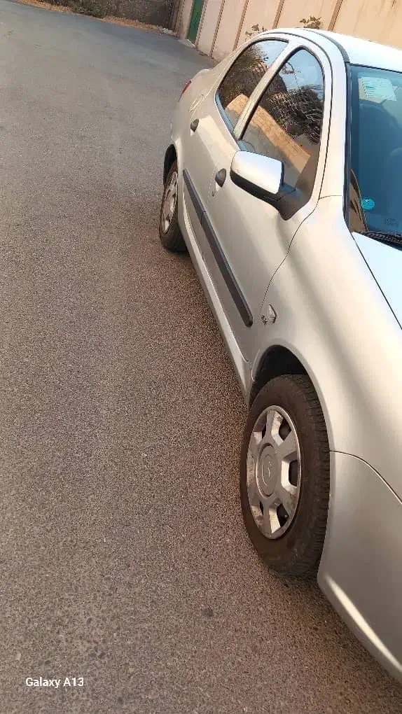 رانا lx مدل ۹۵ نقره ای|خودرو سواری و وانت|تهران, شهرک گلها|دیوار