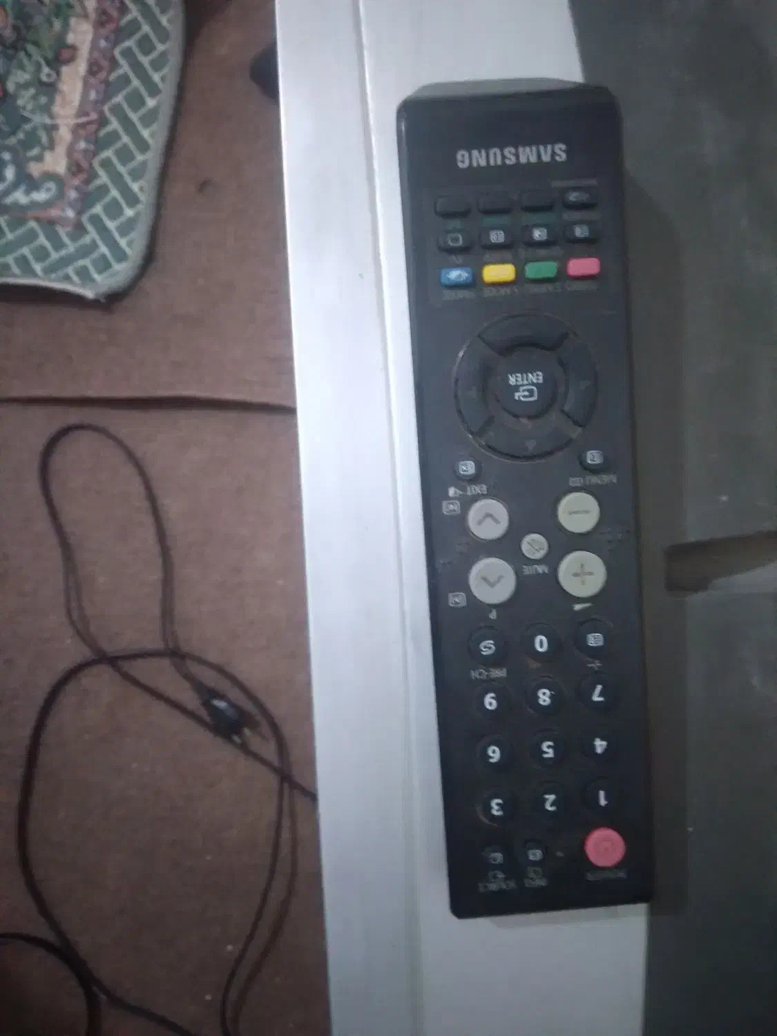 تلوزیون سامسونگ ۲۱ اینچ صفحه تخت با کنتور|تلویزیون و پروژکتور|قم, شاد قلی|دیوار