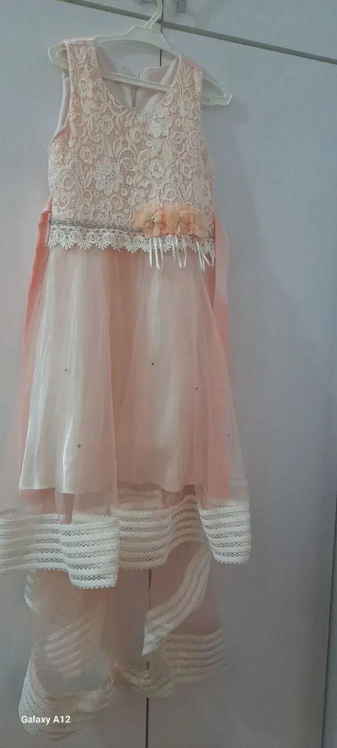 سلام چند لباس مجلسی دخترانه هست یکمی پوشیده|کفش و لباس بچه|باسمنج, |دیوار