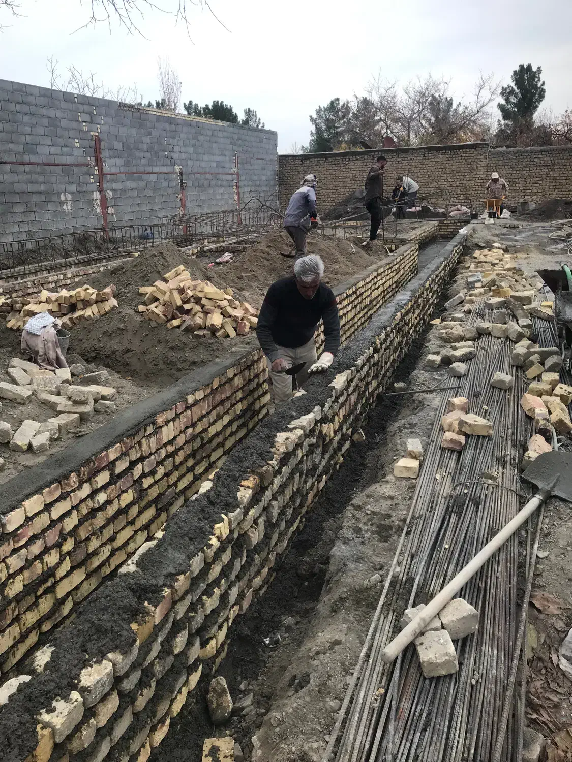 پیمانکاری تعمیرات تخریب اجراساختمان استخر باغ ویلا|خدمات پیشه و مهارت|مشهد, سجاد شهر|دیوار