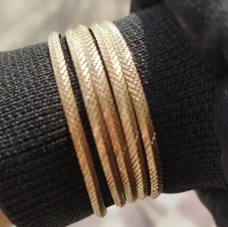 النگو طلاروس|بدلیجات|مشهد, شیرحصار|دیوار