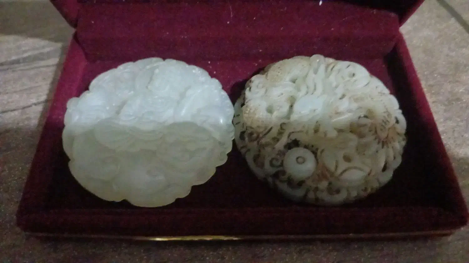 یشم|کلکسیون اشیاء عتیقه|ری, ولی آباد|دیوار